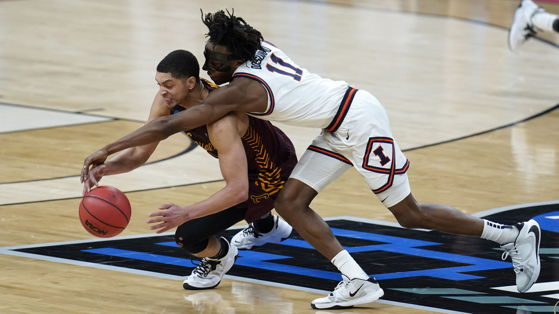 NCAA Loyola Chicago Illinois Basketball